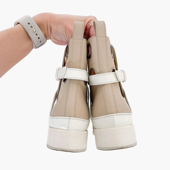 Christian Louboutin Scubabootie Boot EU 37 US 7 Beige Tan Grommet Flat Bootie - Picture 6 of 14